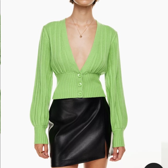 Aritzia Sweaters - Atitzia -Wilfred plunge front cardigan